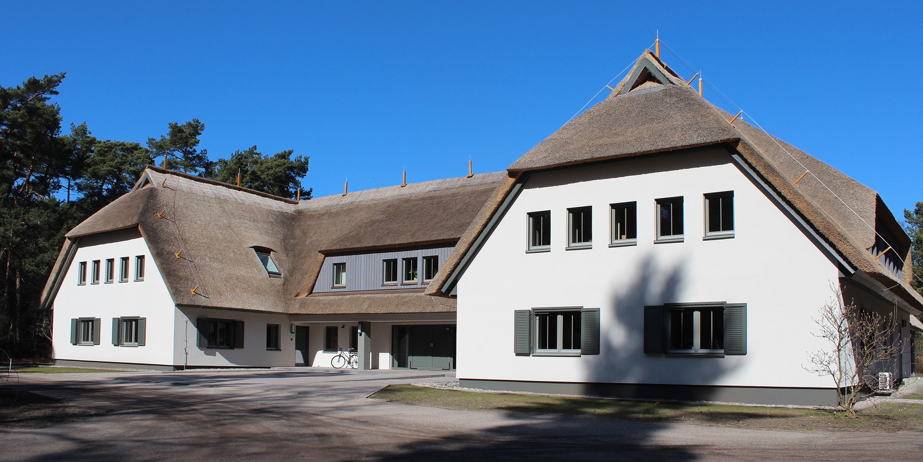 Ansicht Süd - U-förmiges Haupthaus mit Haupteingang © 2026 SBL Greifswald