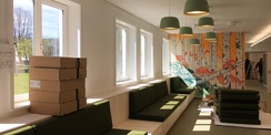 Lesebank  im Erdgeschoss des Altbaus - die Einrichtungsarbeiten laufen noch auf Hochtouren © 2026 SBL Greifswald