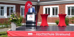 Begrüßung durch den Rektor der Hochschule Stralsund, Prof. Dr. Ralph Sonntag © 2026 SBL Greifswald