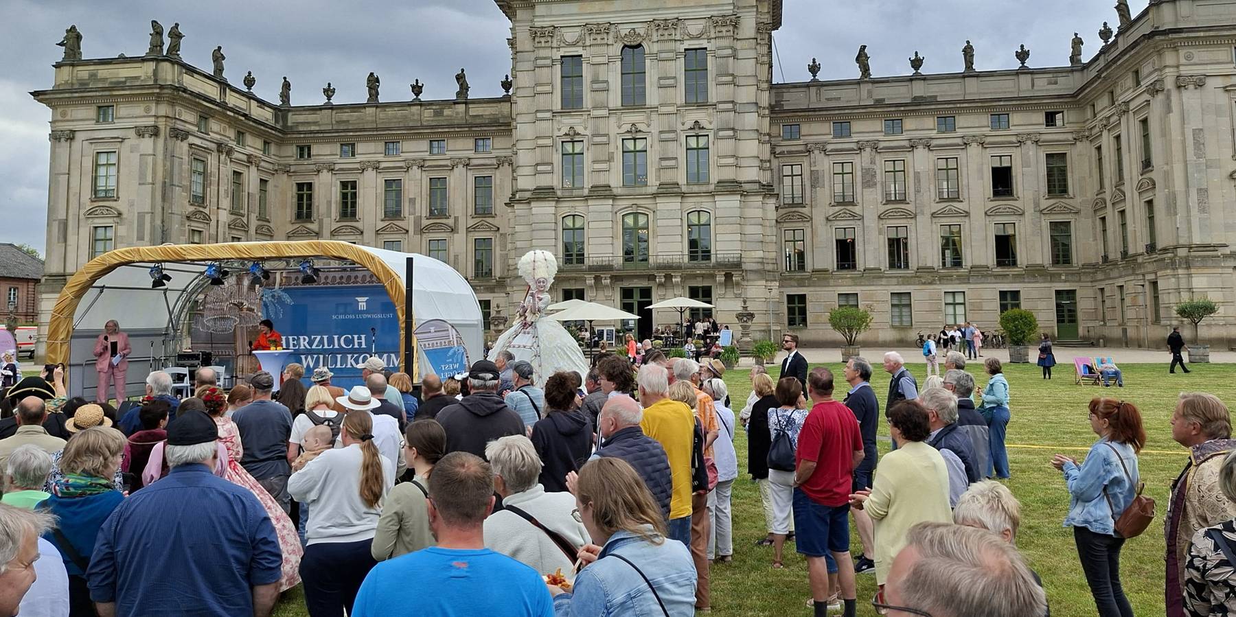 Große Freude! Viele Menschen kamen am letzten Mai-Wochenende zur feierlichen Eröffnung. © 2026 SBL Schwerin