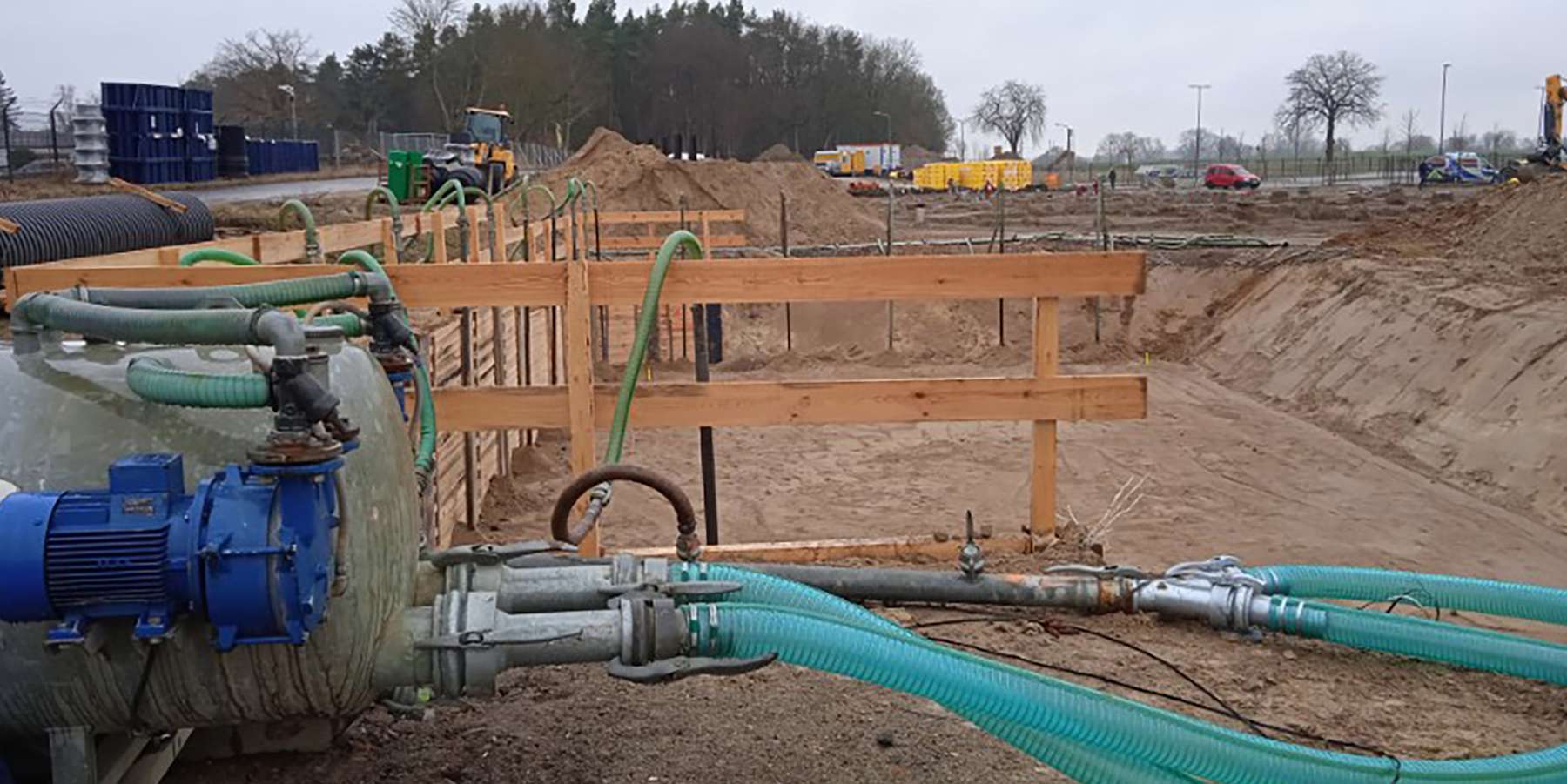 Wasserhaltungsarbeiten im Zuge der Bauarbeiten © 2026 SBL Neubrandenburg
