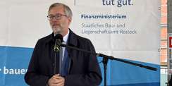 Grußwort des Ministers für Finanzen und Digitalisierung Herrn Dr. Heiko Geue. © 2026 SBL Rostock