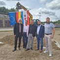 Gemeinsam für das neue Polizeidienstgebäude in Ueckermünde - Ausdruck vertrauensvoller Zusammenarbeit bei der Planung und Umsetzung (von links): Baudirektor Jens Rott (SBL NB), Claudia Rohatzsch (Projektleiterin SBL SN), Frank Meyer (Dezernatsleiter SBL N © 2026 SBL Neubrandenburg