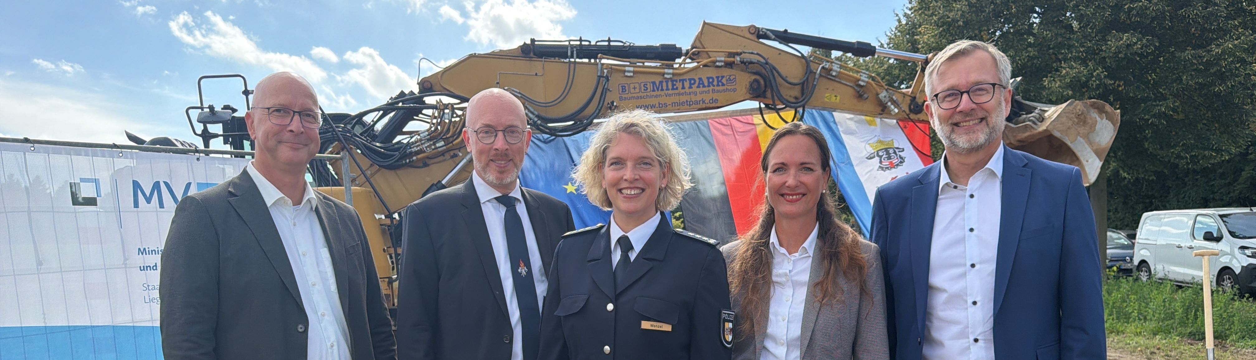 Erster Spatenstich für Polizeineubau in Bad Doberan - unser Team vom SBL Schwerin ©2026 Christian Hoffmann (SBL-MV / Ministerium für Finanzen und Digitalisierung MV)