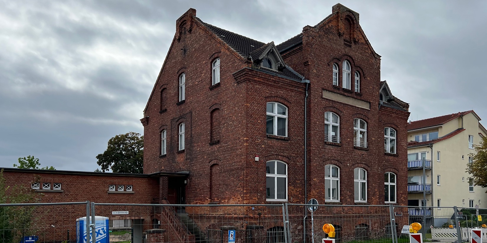 Altbau Soldmannstr. 23 vor der Sanierung - Blick aus Nordost © 2026 SBL Greifswald